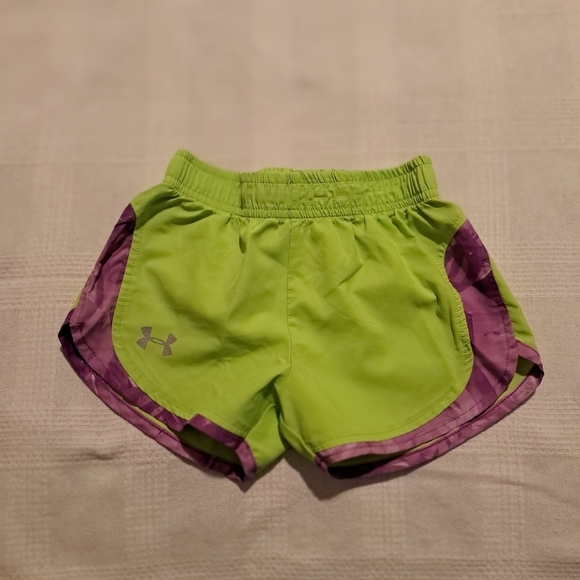 Under Armour girls size 24 months lime with purple accent shorts - Picture 1 of 4
